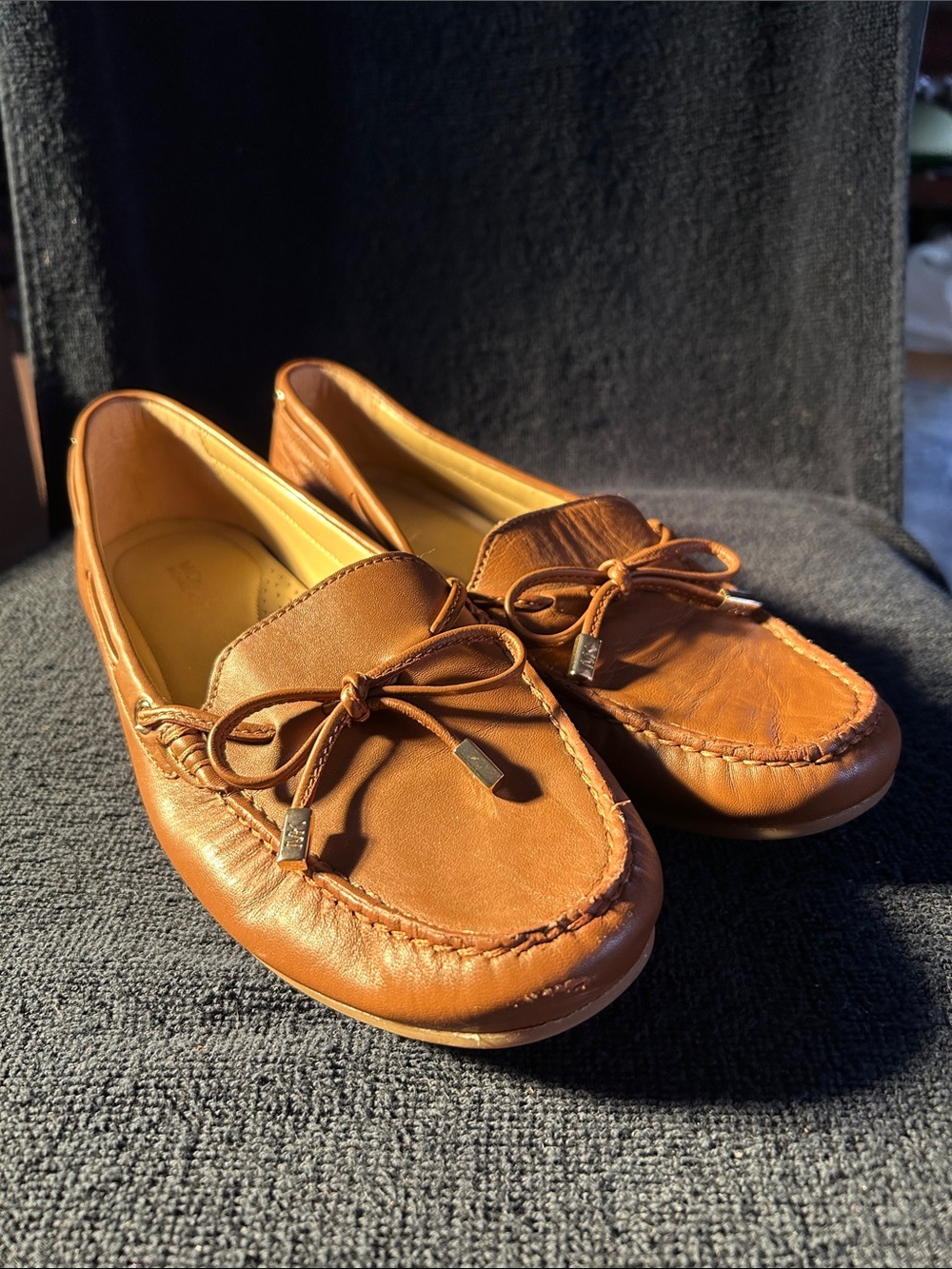 Michael Kors Classic Women's Leather Moccasin Loafers with Front Bow NWOT